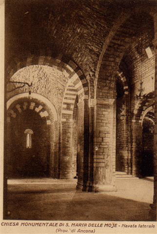 abbazia moie vista chiesa